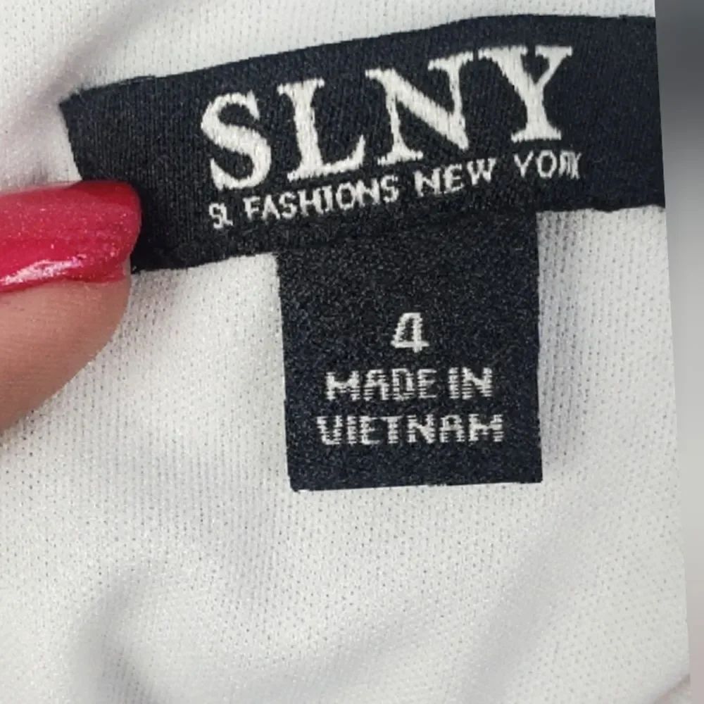 SLNY Maxi DRESS - Picture 8 of 9